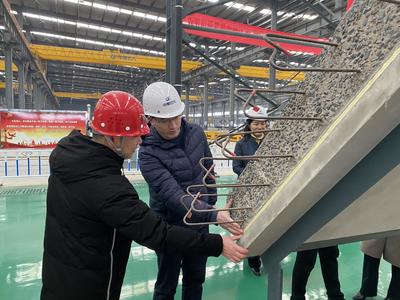 淮北团市委书记李延栋深入中煤远大公司开展市场调研